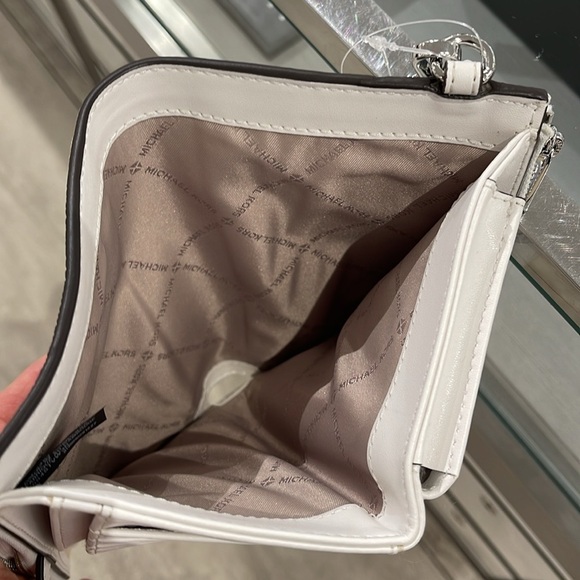 Michael Kors Jet Set Travel Large Double-Zip Wristlet-Wallet-PhoneHolder
NWT - Picture 8 of 16